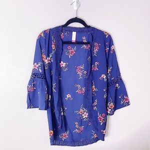 NWT Pretty Blue Floral Airy Cardigan